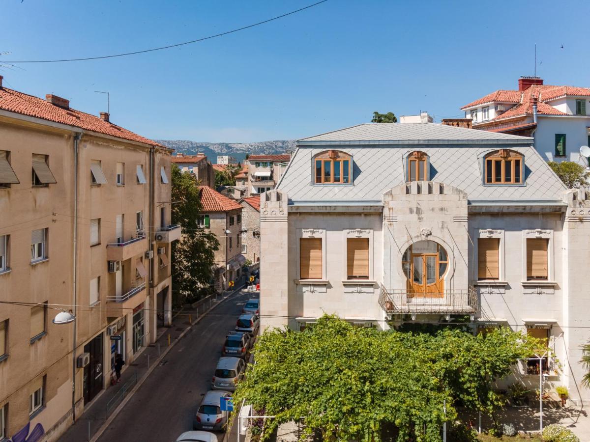Flos Luxury Rooms Split Exterior foto