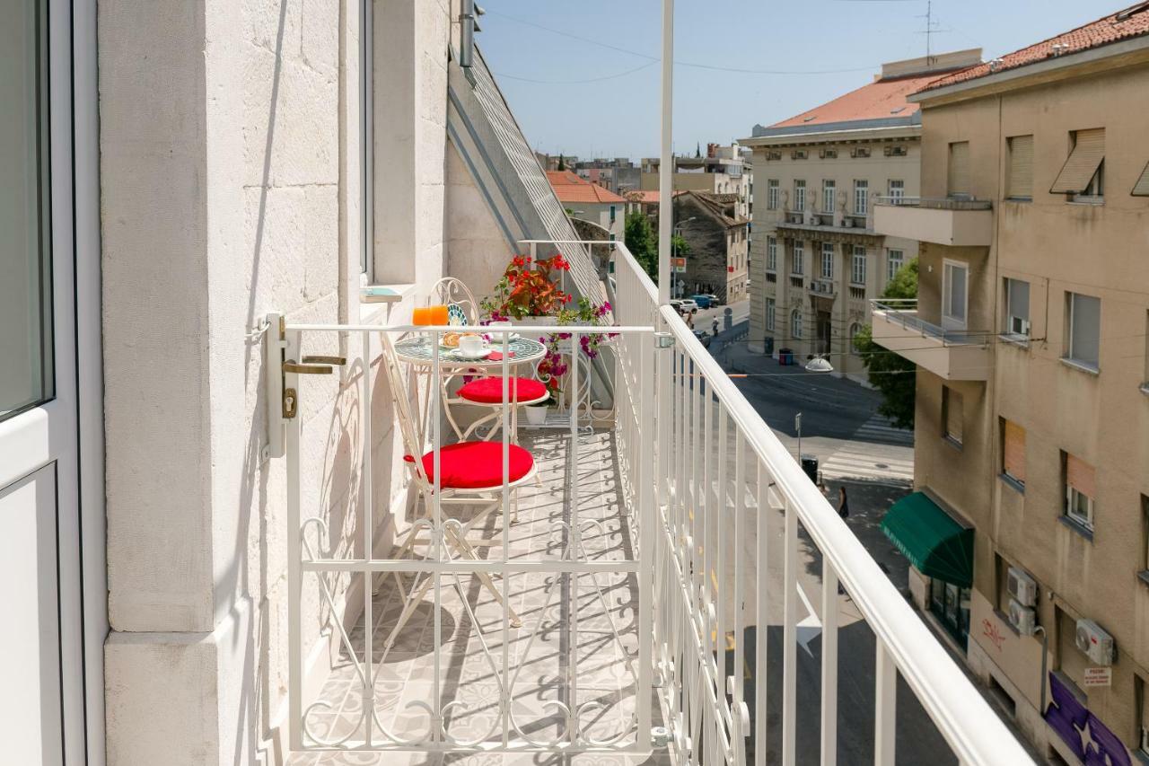 Flos Luxury Rooms Split Exterior foto