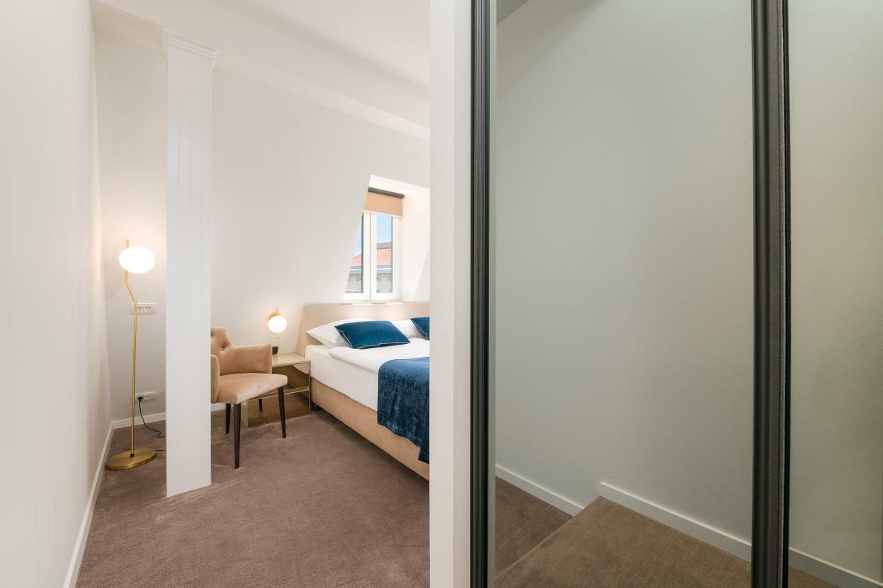 Flos Luxury Rooms Split Exterior foto