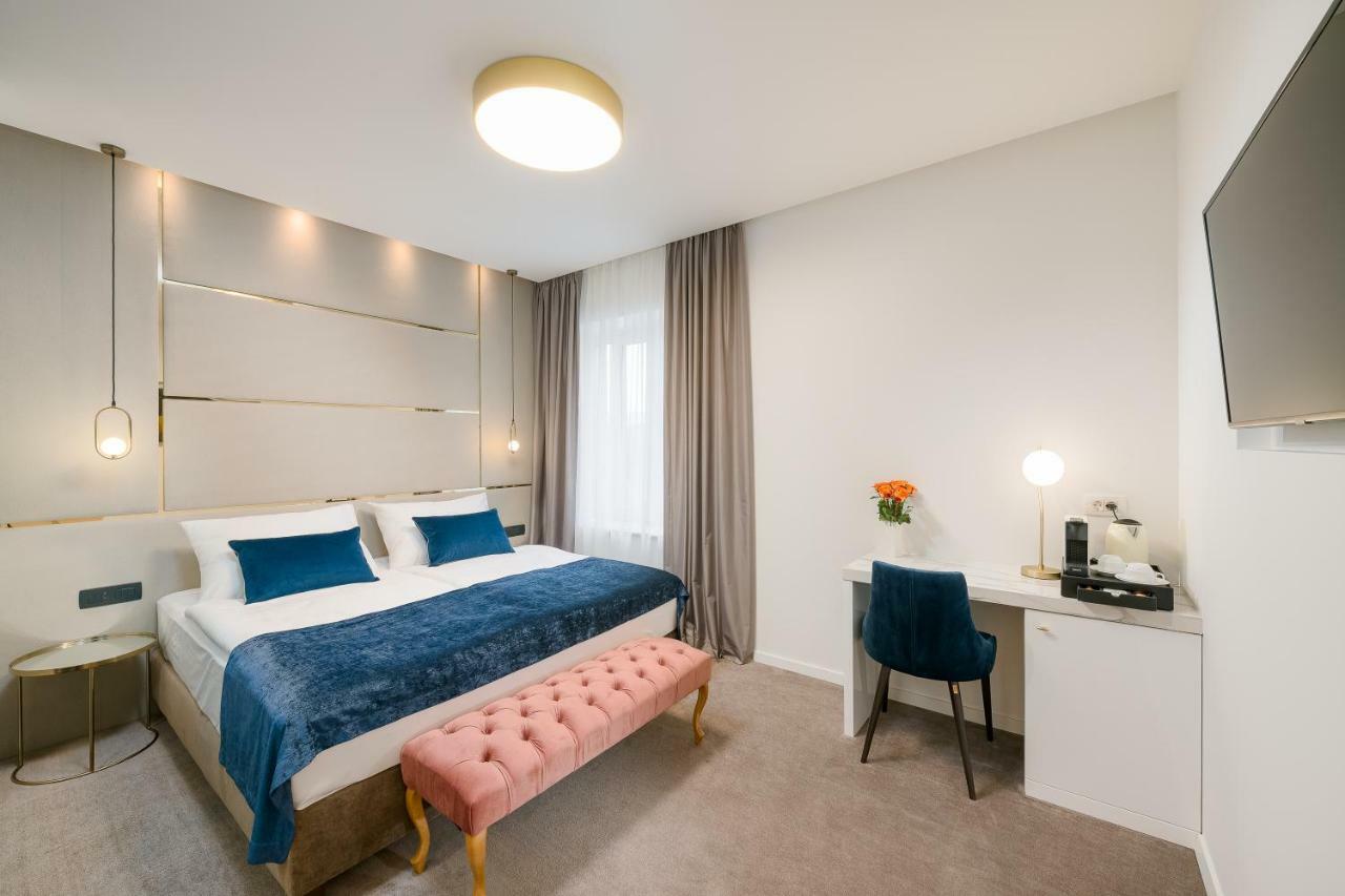 Flos Luxury Rooms Split Exterior foto